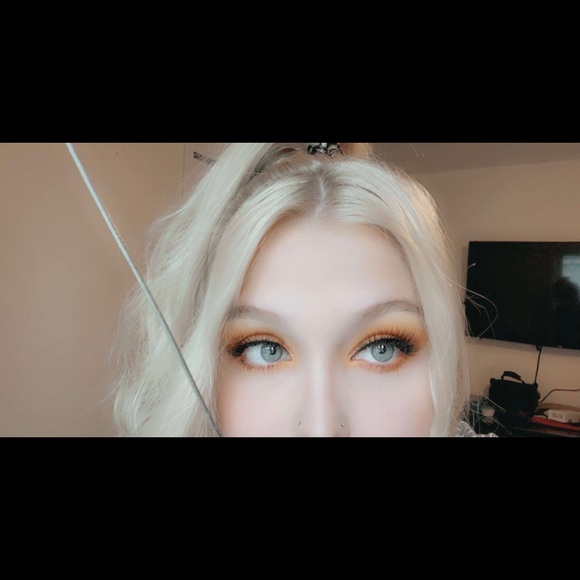 Meet your Posher, Haley - Picture 1 of 1